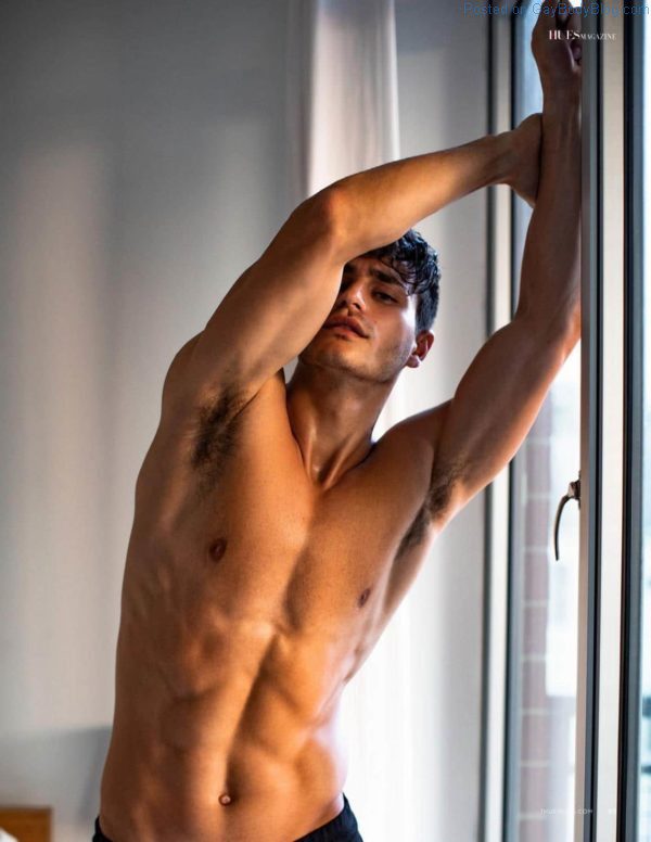 Male Model Alec Bitar Knows How To Tease With Those Sultry Looks Nude