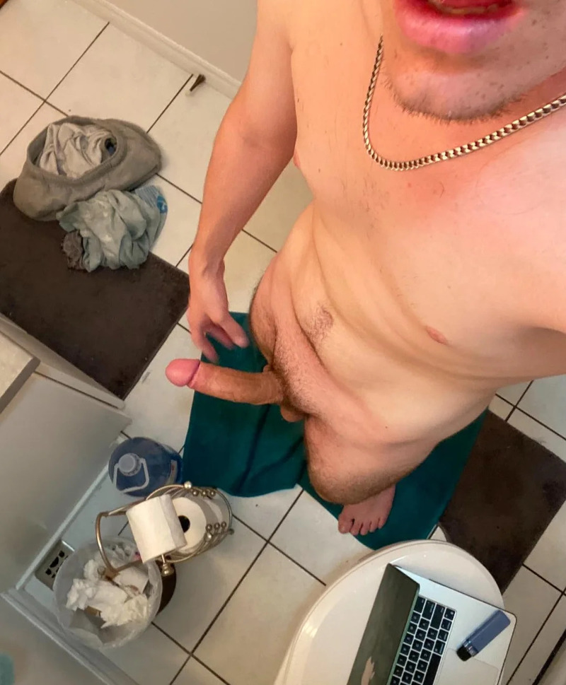 Reddit Selfie Guys Are Doing Their Thing Nude Men Nude Male Models