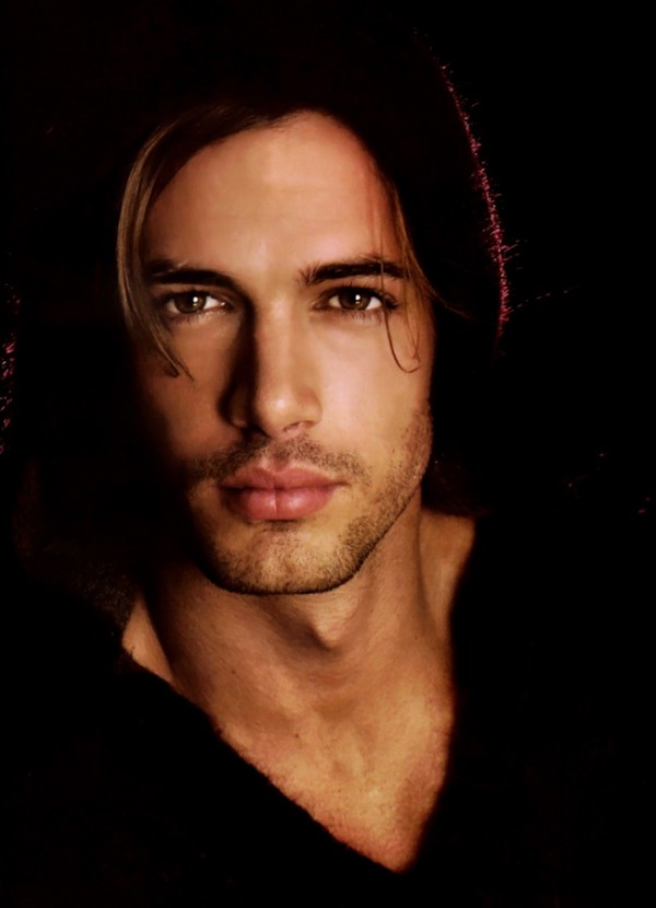 Gorgeous Hunk William Levy