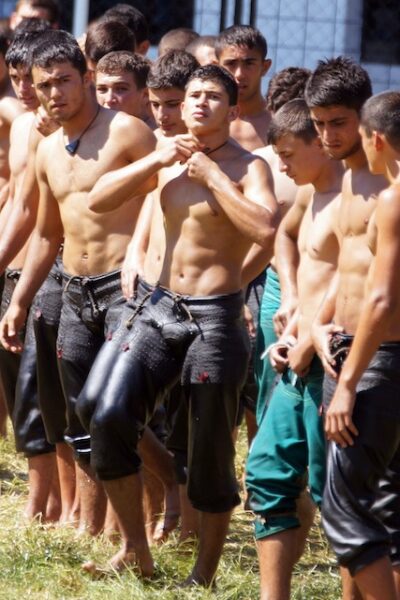 Turkish Male Oil Wrestling (4)