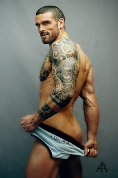 Ripped Rugby Hunk - Stuart Reardon Naked (7)