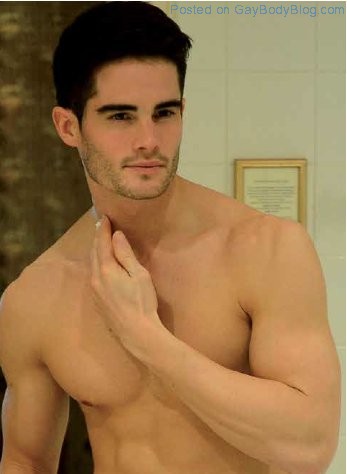 Gorgeous Male Model Fred Jones (1)