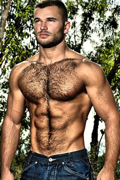 Hairy Hunk Alert (1)