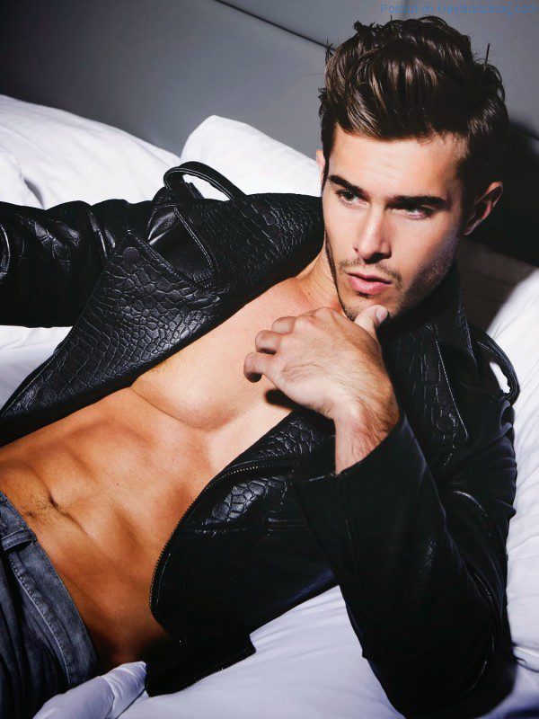 Insanely Handsome Alex Prange (5)