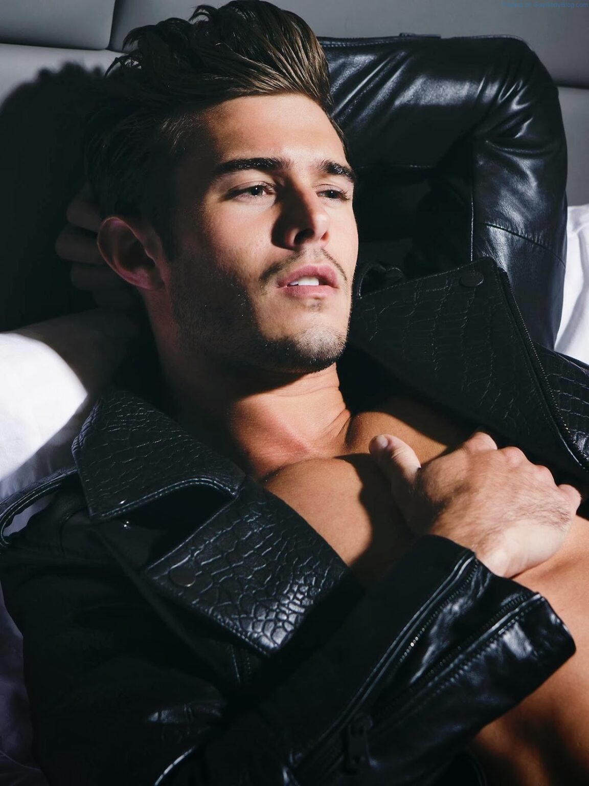 Alex Prange Archives - Nude Men, Nude Male Models, Gay Selfies & Gay Porn