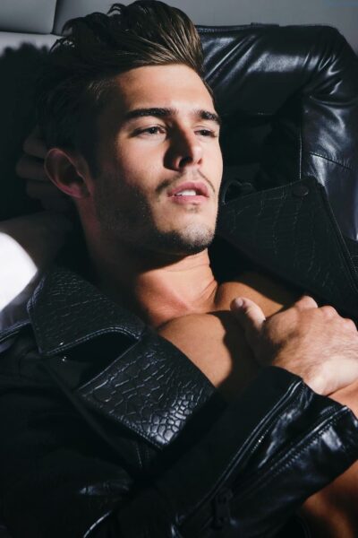 Insanely Handsome Alex Prange (7)