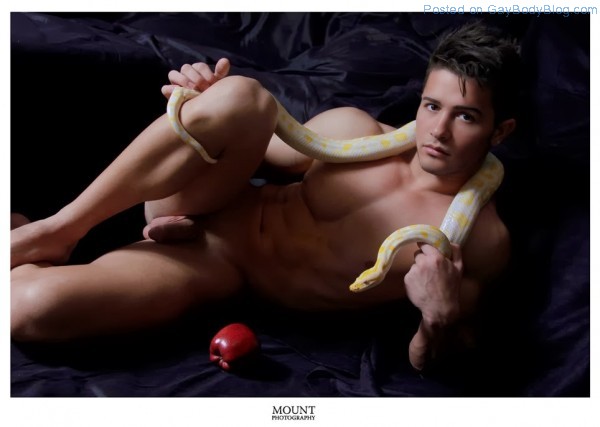 Slithering Sexiness With Anthony At Mount Photography (3)