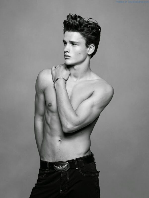 Sweet Canadian Model Simon Nessman 4