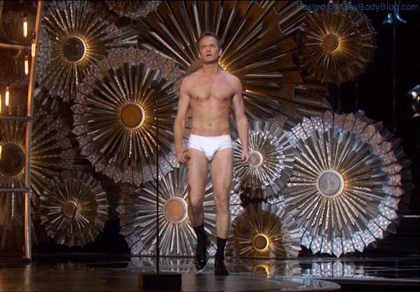 Neil Patrick Harris in Underwear at the 2015 Oscars