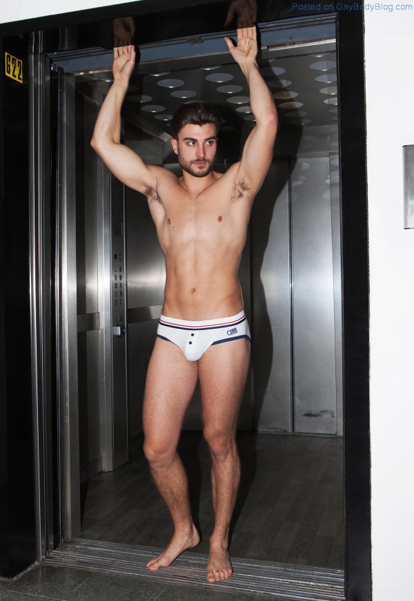 Sexy Ben Hunt For Curbwear 7