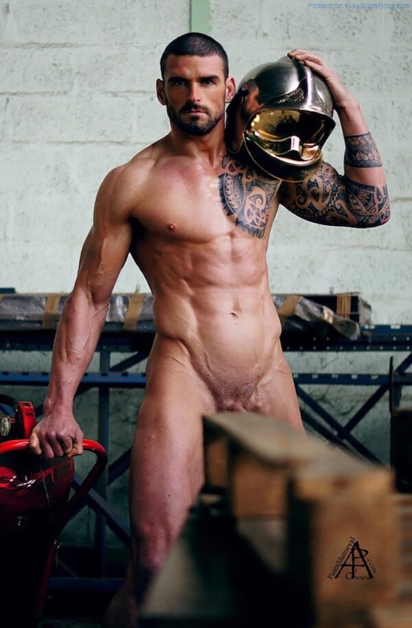 Any Excuse To Ogle Stuart Reardon 1