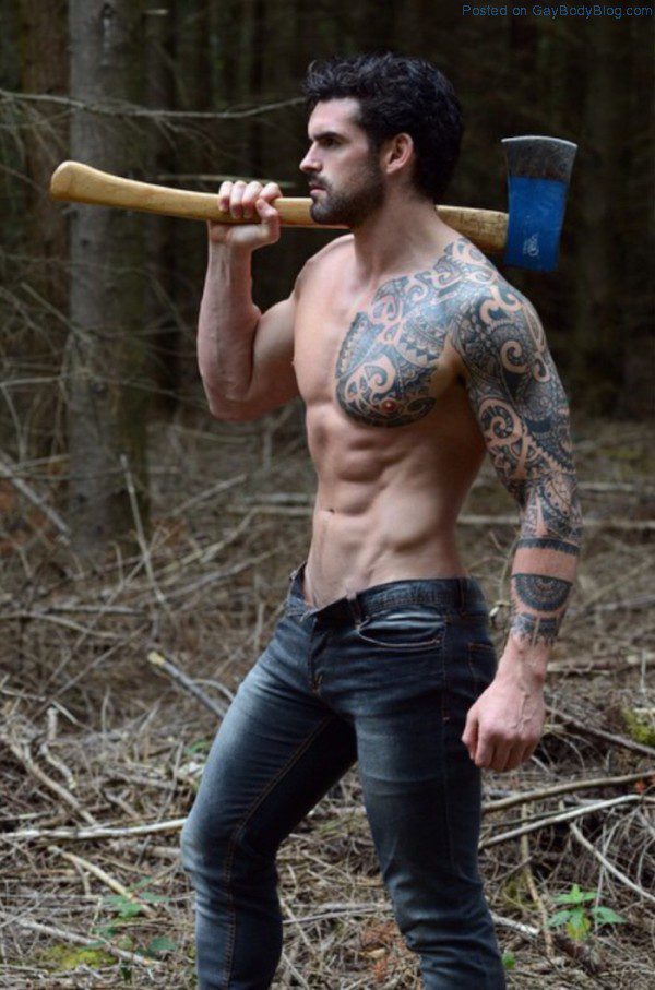 Any Excuse To Ogle Stuart Reardon 4