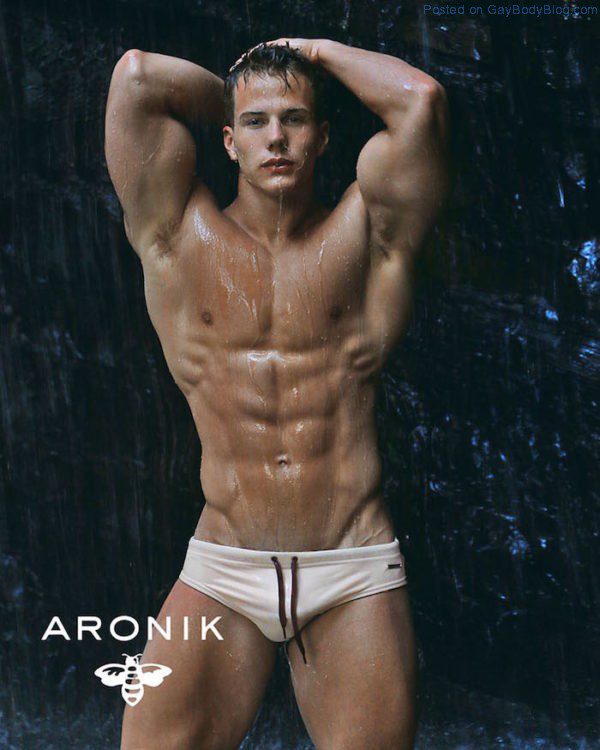 Aronik Knows How To Impress With Their Men 8