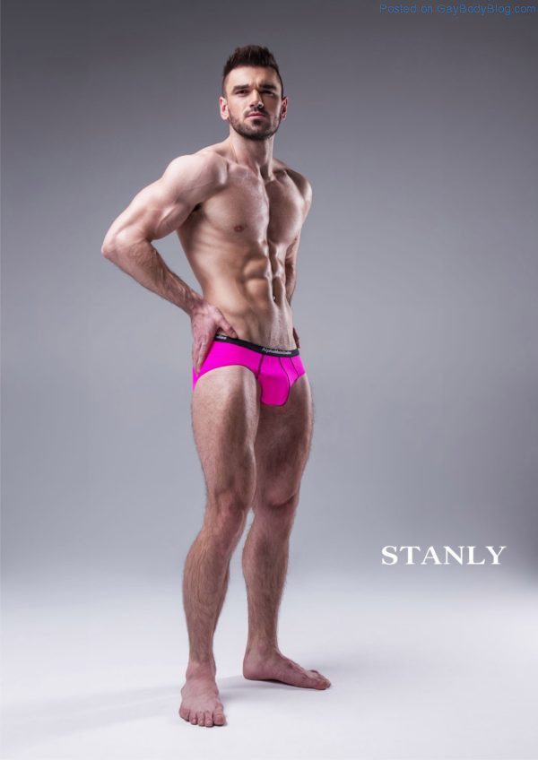 Say Hello To Handsome And Fit Hunk Ivan 4