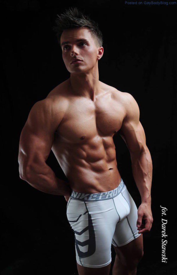 Polish Hunk Mateusz Songo 6