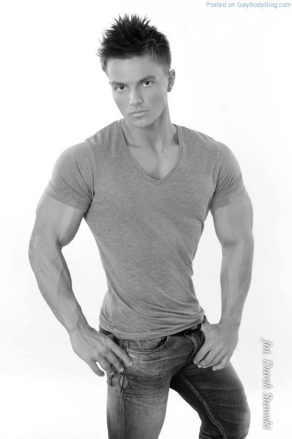 Polish Hunk Mateusz Songo 7