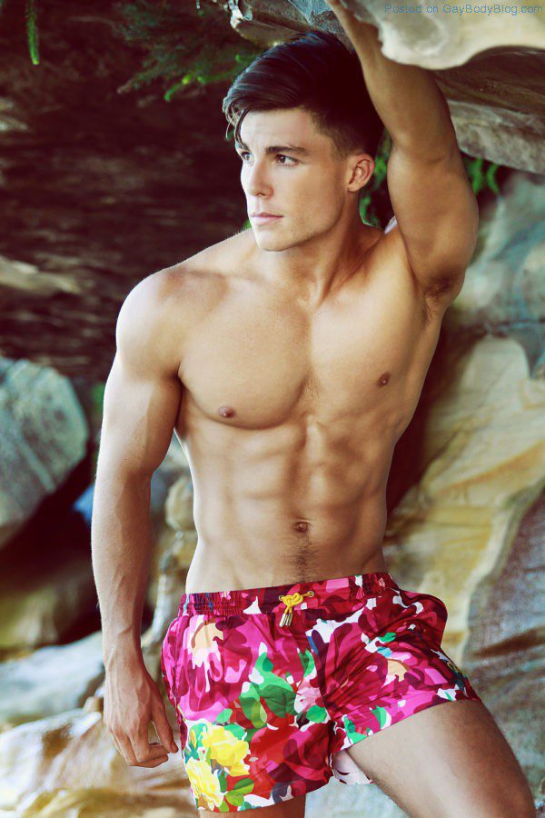 The Perfect Body Of James Thomas 4