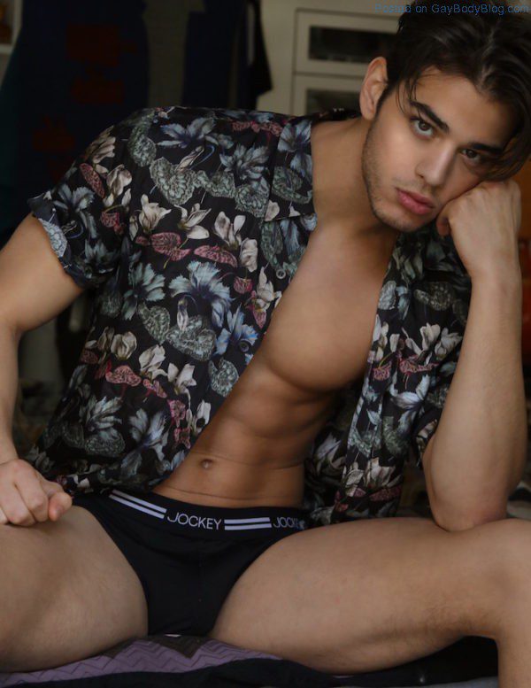 Checking In With Gorgeous Young Male Model Scott Gardner 8