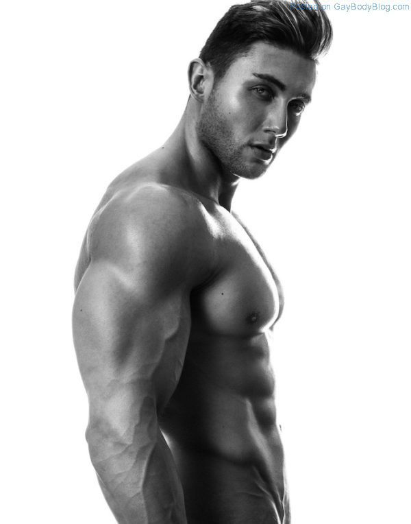 Fit Hunk Daniel Zukich Could Get Me To The Gym Any Time 4