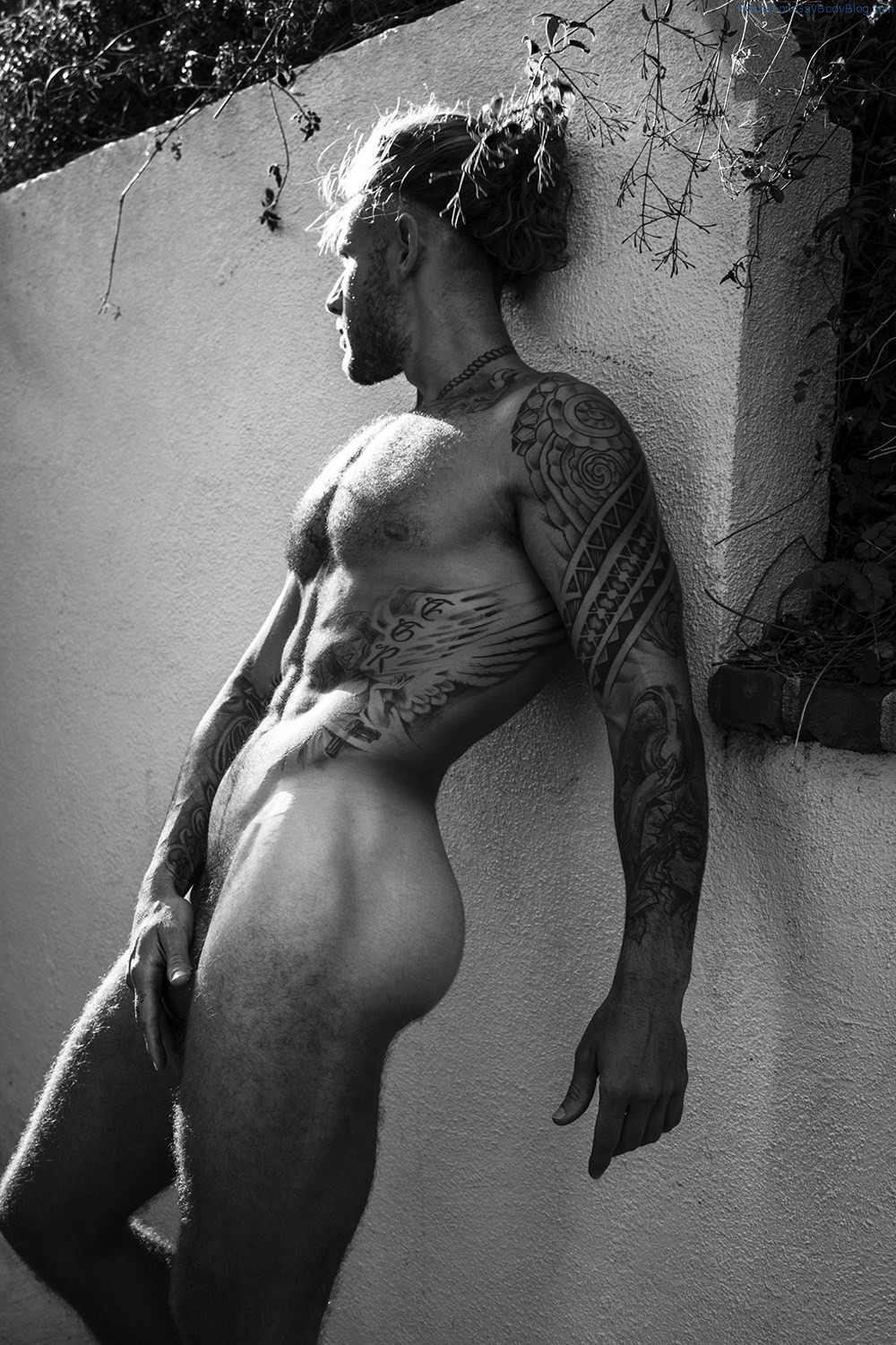 Handsome Vince Ramos Has A Lovely Ass - Gay Body Blog - Pics of Male Models...