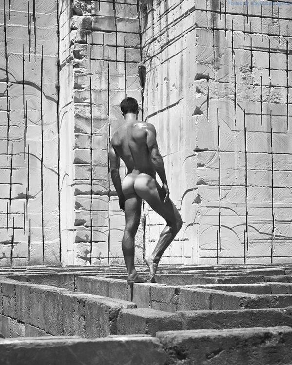 amazing-images-of-sexy-men-by-mariano-vivanco-1