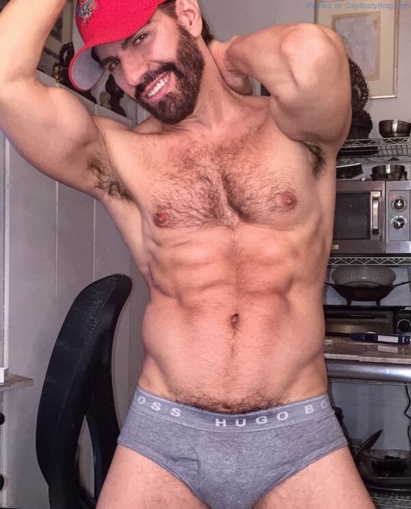 hairy-muscle-hunk-gregory-nalbone-4