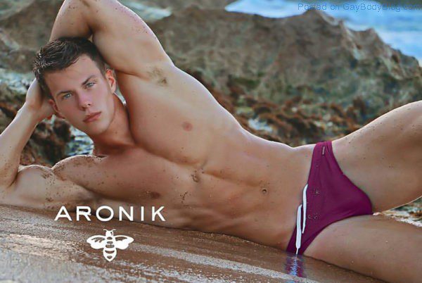 perfect-jock-hunks-for-aronik-4