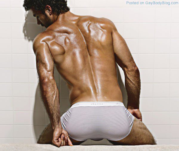 we-definitely-need-more-of-hairy-jock-hunk-walter-savage-3