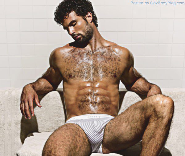 we-definitely-need-more-of-hairy-jock-hunk-walter-savage-4