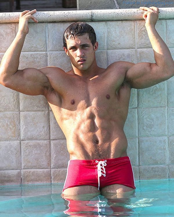 more-of-gorgeous-new-fitness-model-robert-barker-2