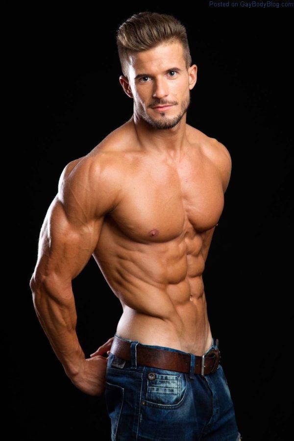 ripped and handsome male model Antonio Pozo