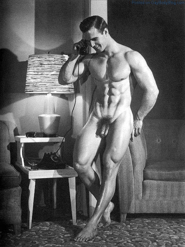 More Shots Of Bodybuilding Hunk Vic Seipke Naked.