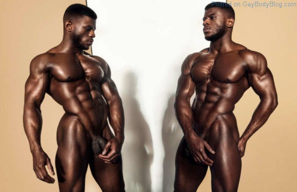 muscled male model Daniel Shoneye