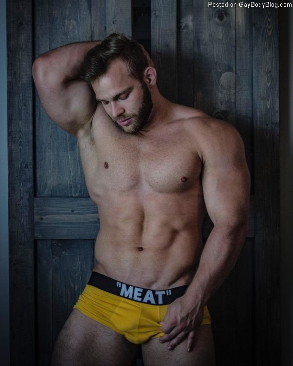 Getting Sporty With Powerful Hunk Aaron Kuttler 