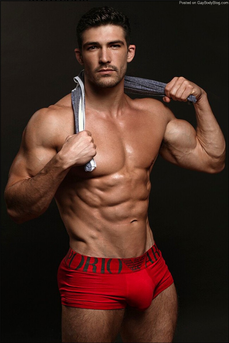 Dominic Calvani has incredible abs