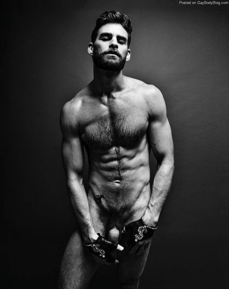 Chris Salvatore Shows His Cock