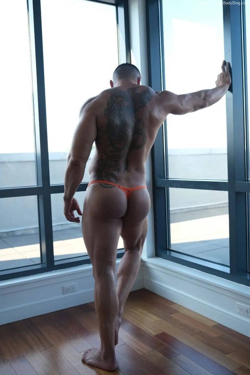 Enjoy-Venezuelan-Muscle-Man-Hugo-Porras-