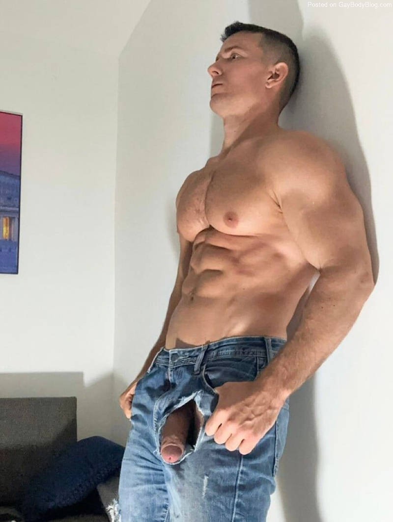 Hung-And-Uncut-Jakub-Stefano-Naked-4.jpg