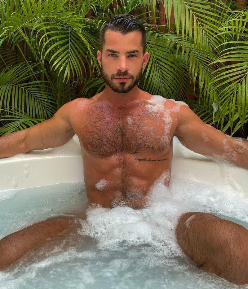 Anthony Pecoraro in the tub