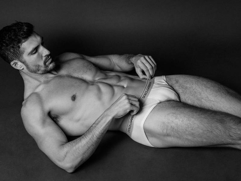 Is-That-Really-Dominic-Calvani-Naked-7.j