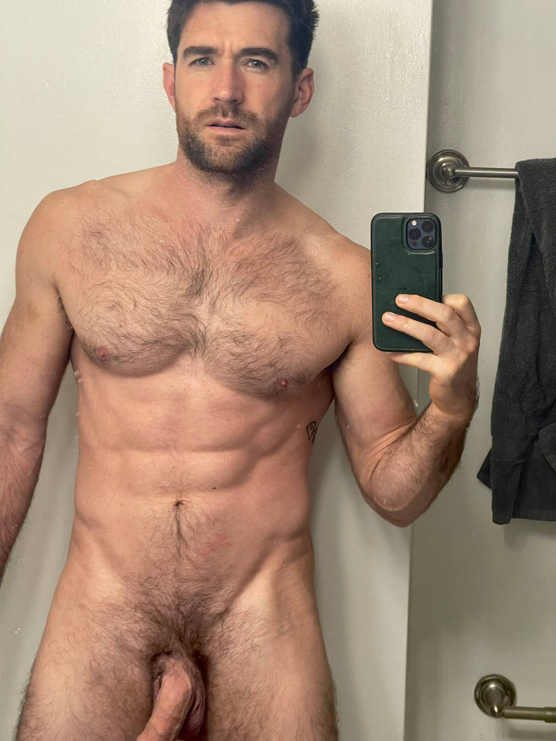 Uncut Aussie Daddy Woody Fox