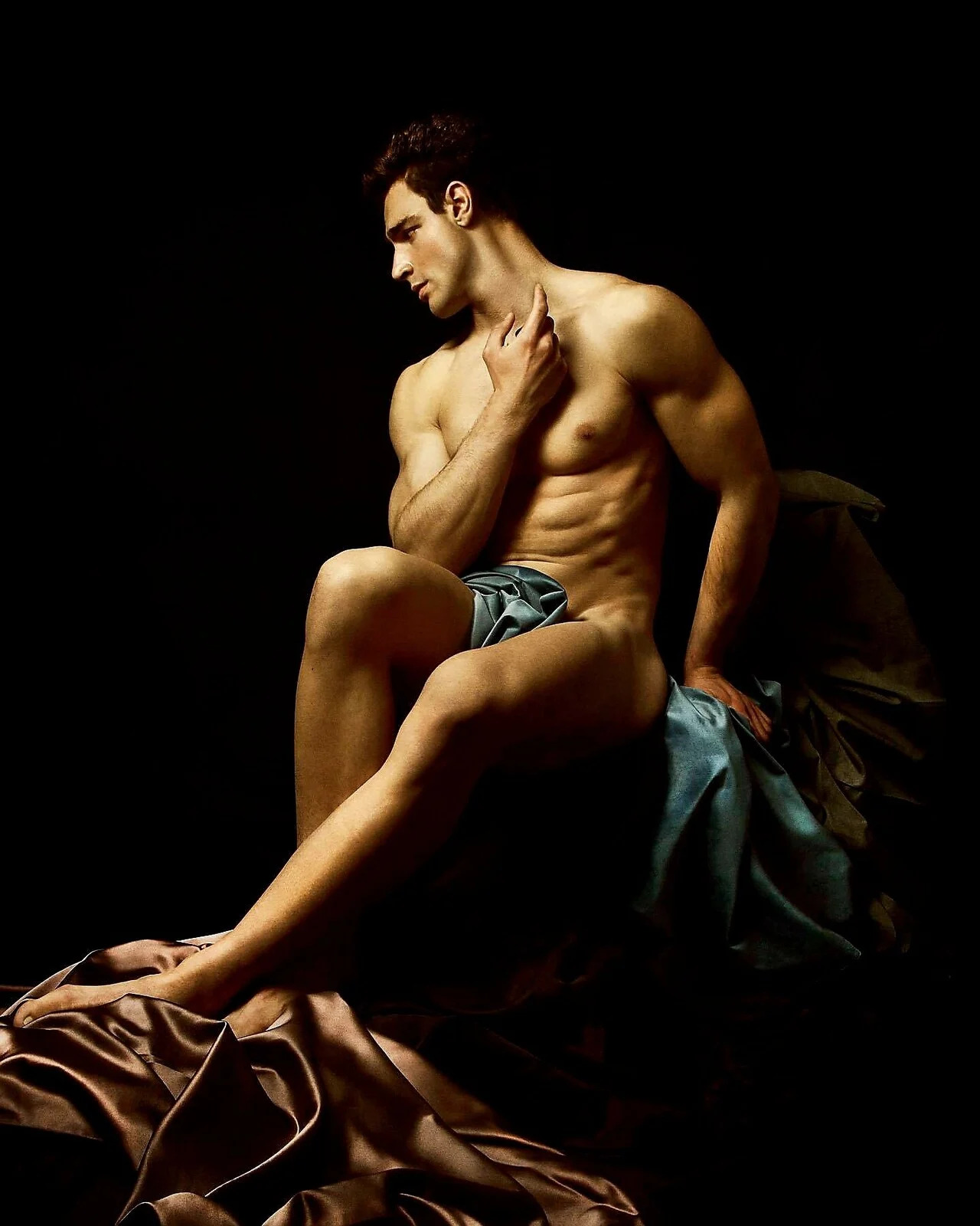 Giove Taioli looks great in a classic portrait pose