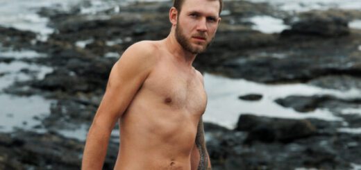 Uncut Nudist Guy Andis 1