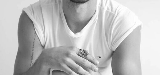 Alex Trevelin naked 6