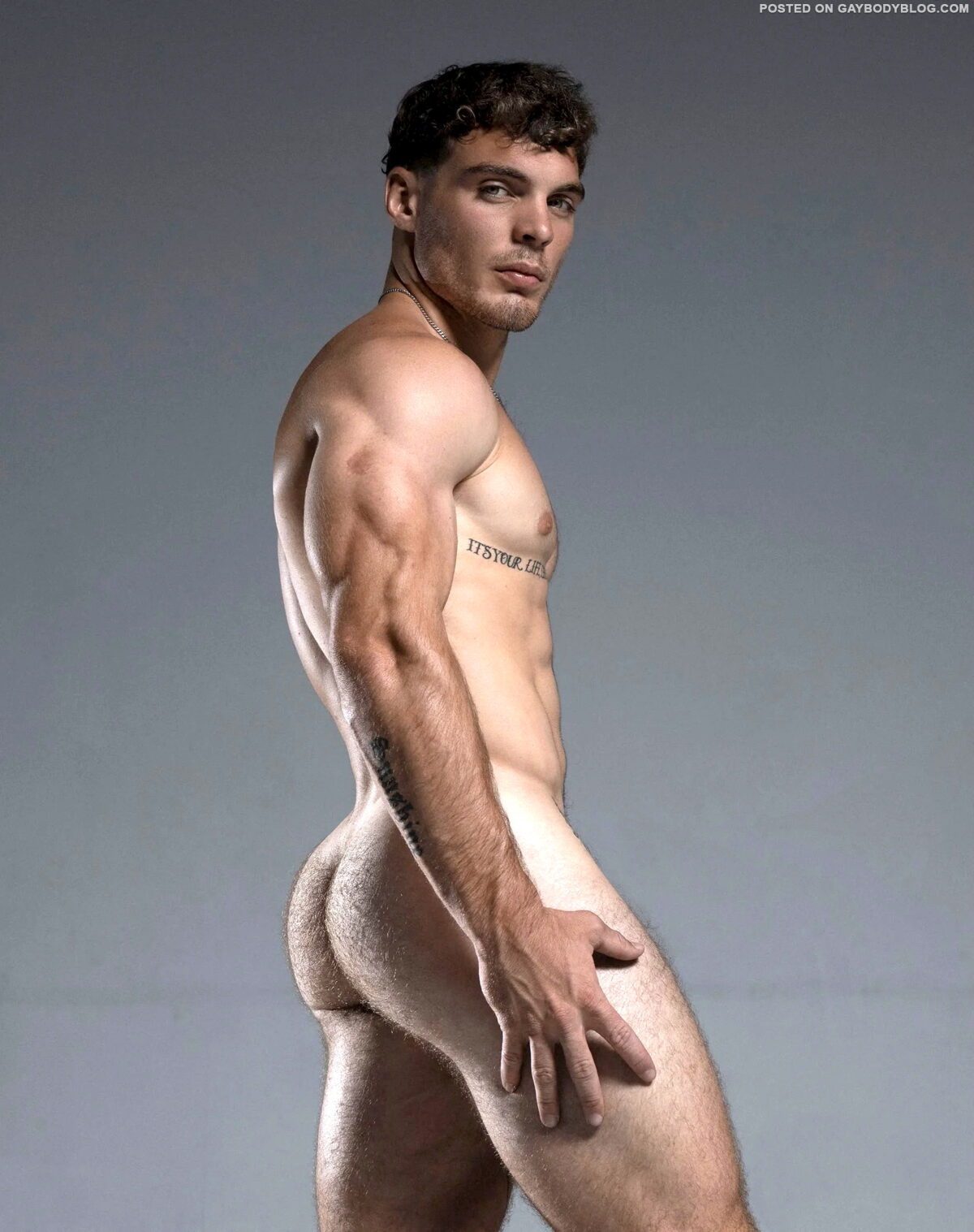 handsome-bodybuilder-erection