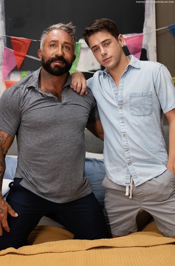 Twink Top Boy Joey Mills Fucks Muscle Dad Ken Rock 1