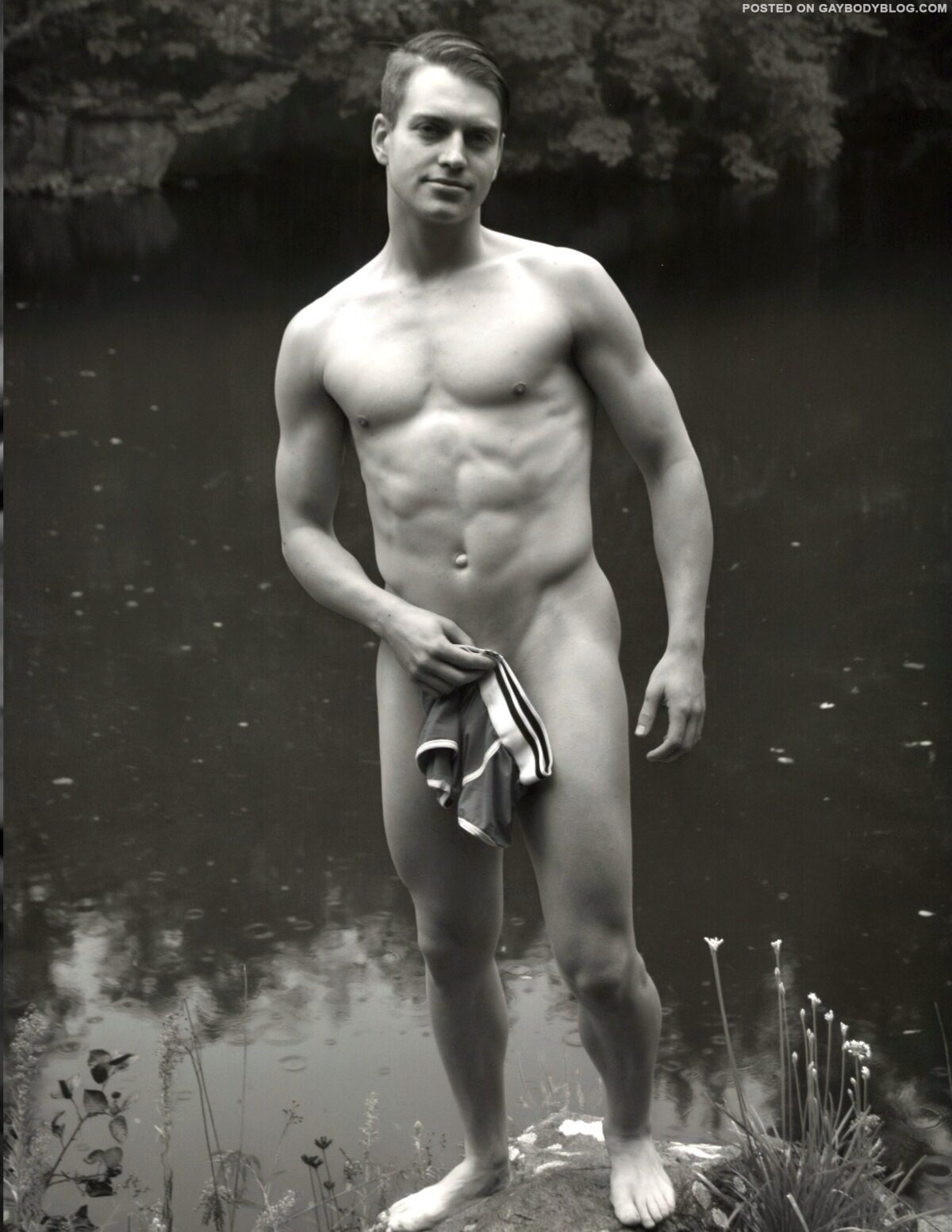 Nude portraits of young Jon Modeling.