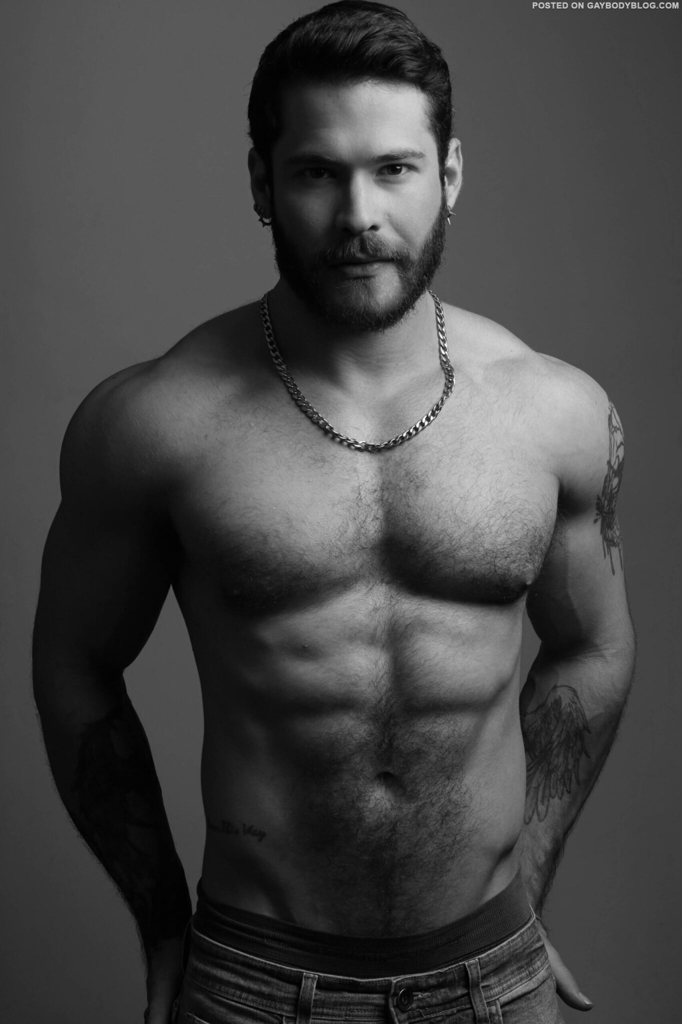 Eduardo Dean Knapp Naked 1