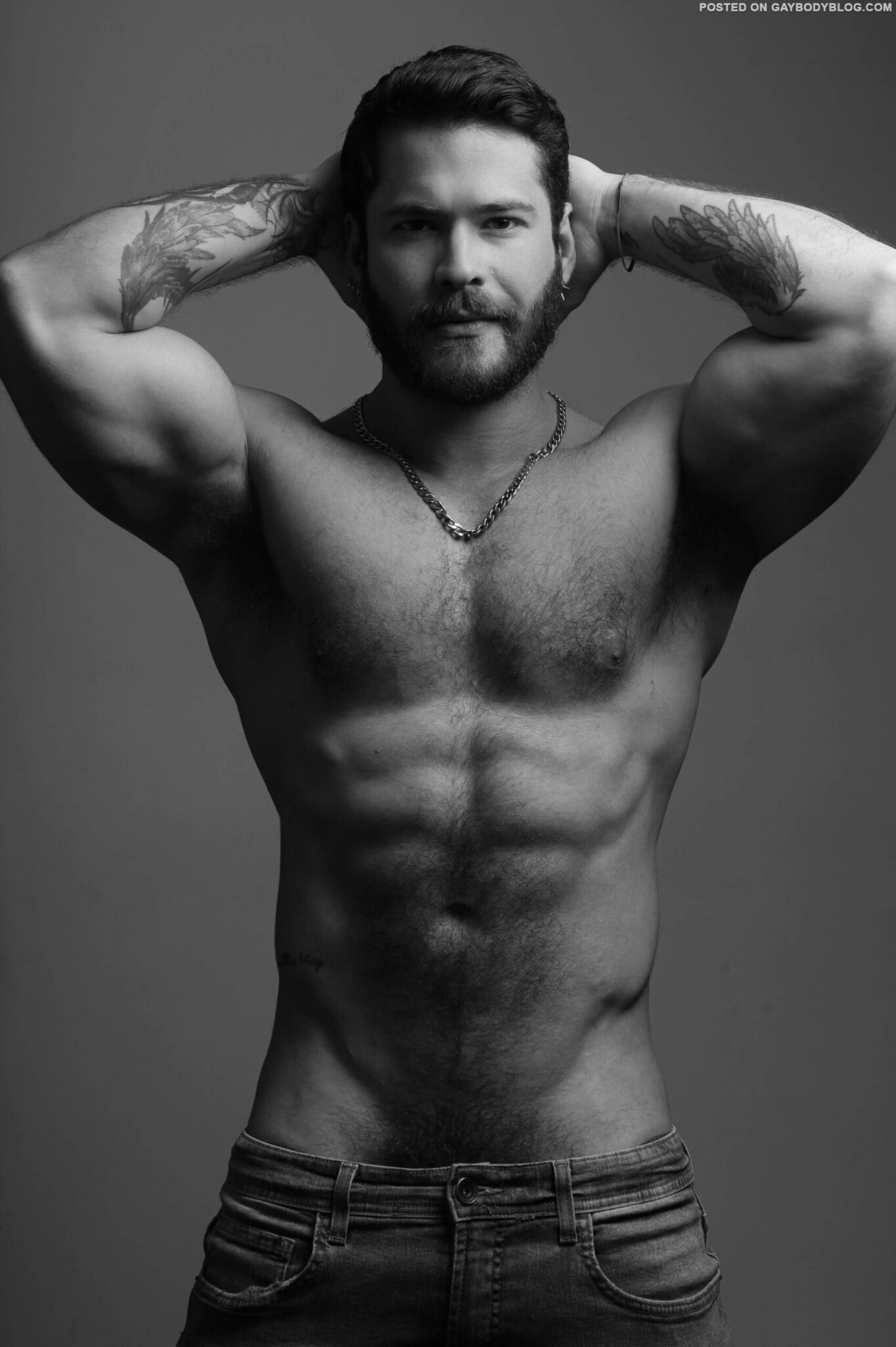 Eduardo Dean Knapp Naked 2