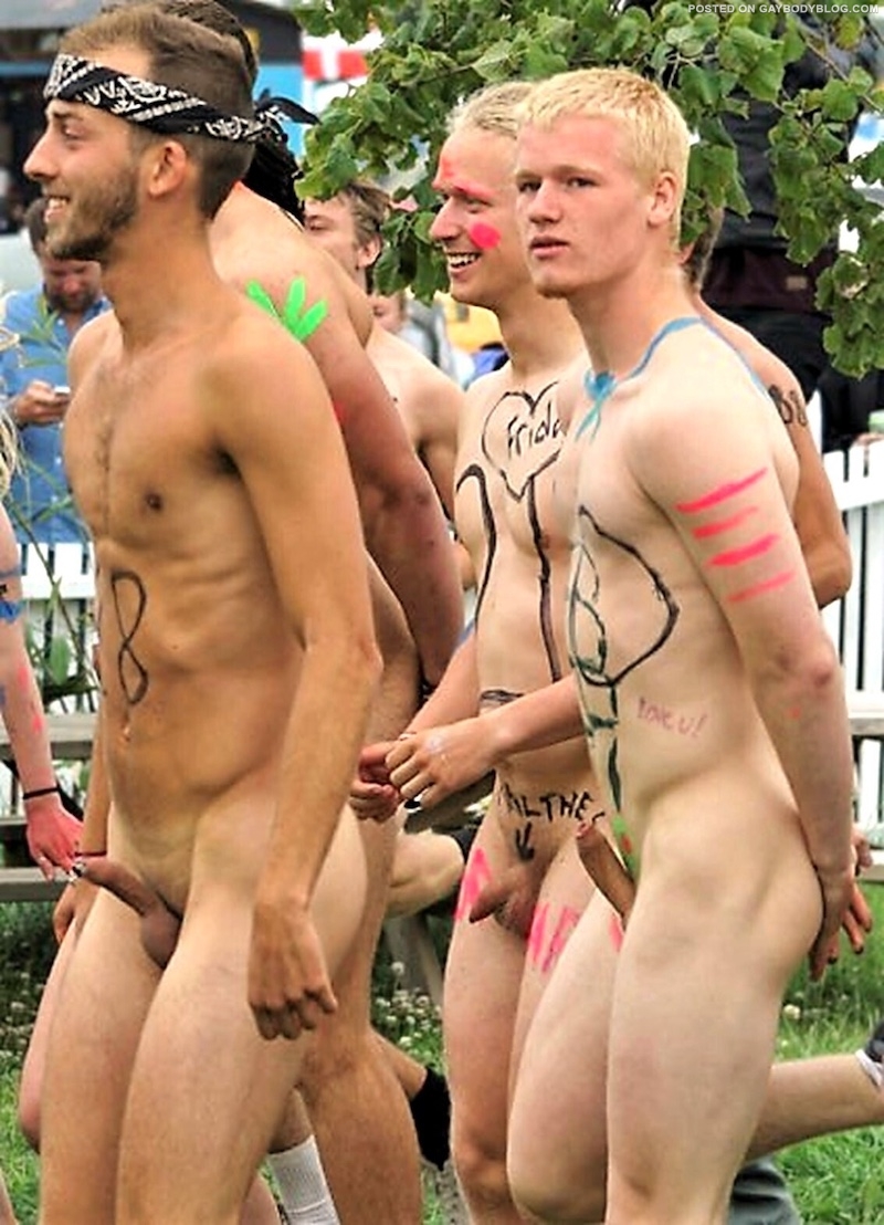 Public Cocks On Display 12